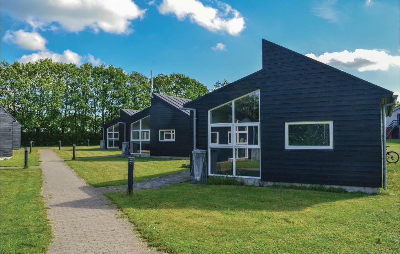 Awesome Home In Spjald With Wifi Exterior foto